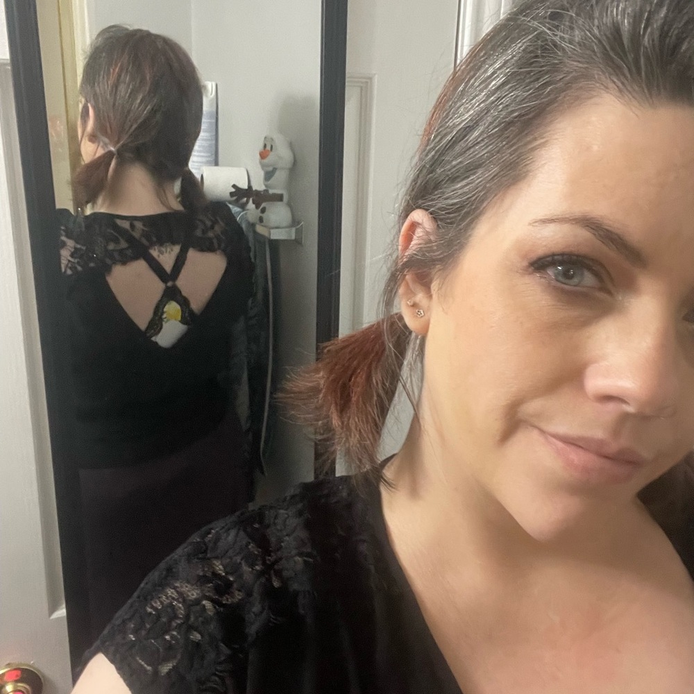 Lace back top - Picture 3 of 3